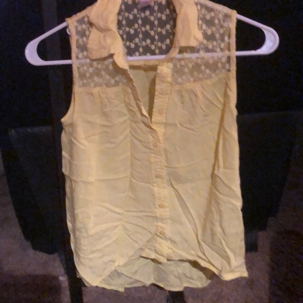 Button up tank